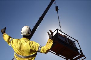 11 best crane safety tips to prevent accidents | drc | diamond rigging and crane 11 Best Crane Safety Tips to Prevent Accidents | Drc